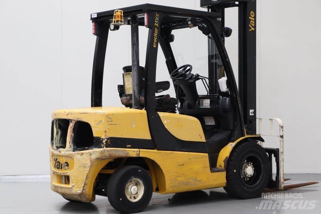 Yale GDP35VX Diesel Trucker