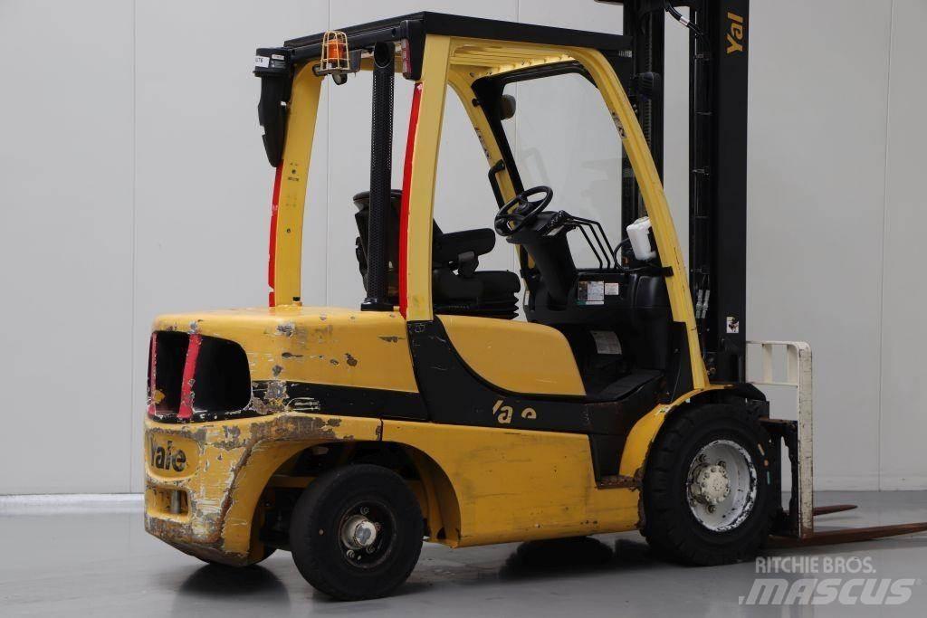 Yale GDP35VX Diesel Trucker