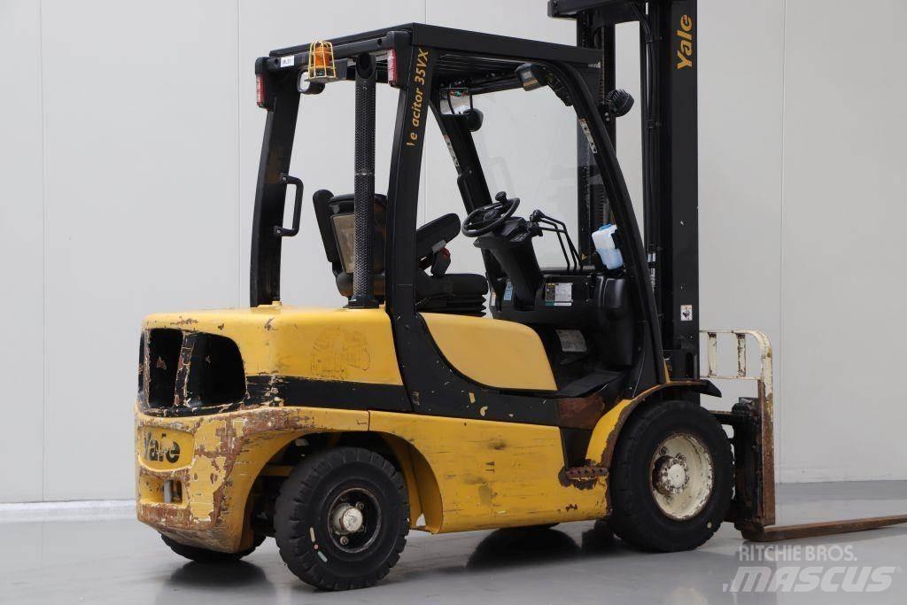 Yale GDP35VX Diesel Trucker