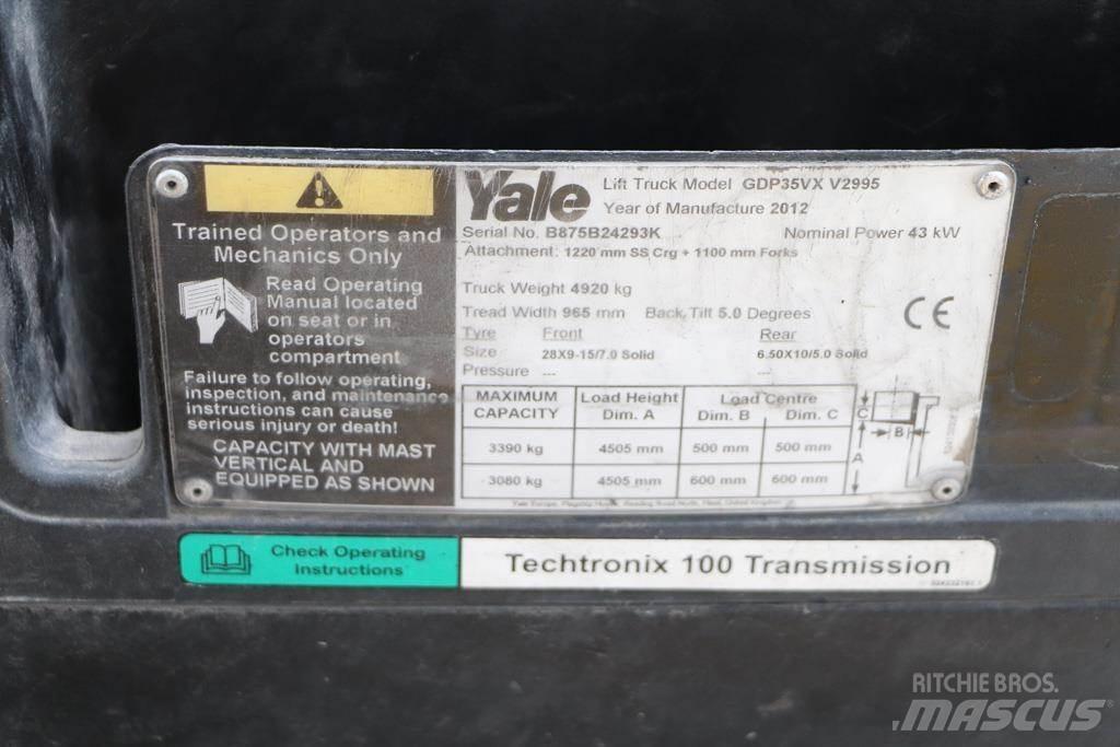 Yale GDP35VX Diesel Trucker