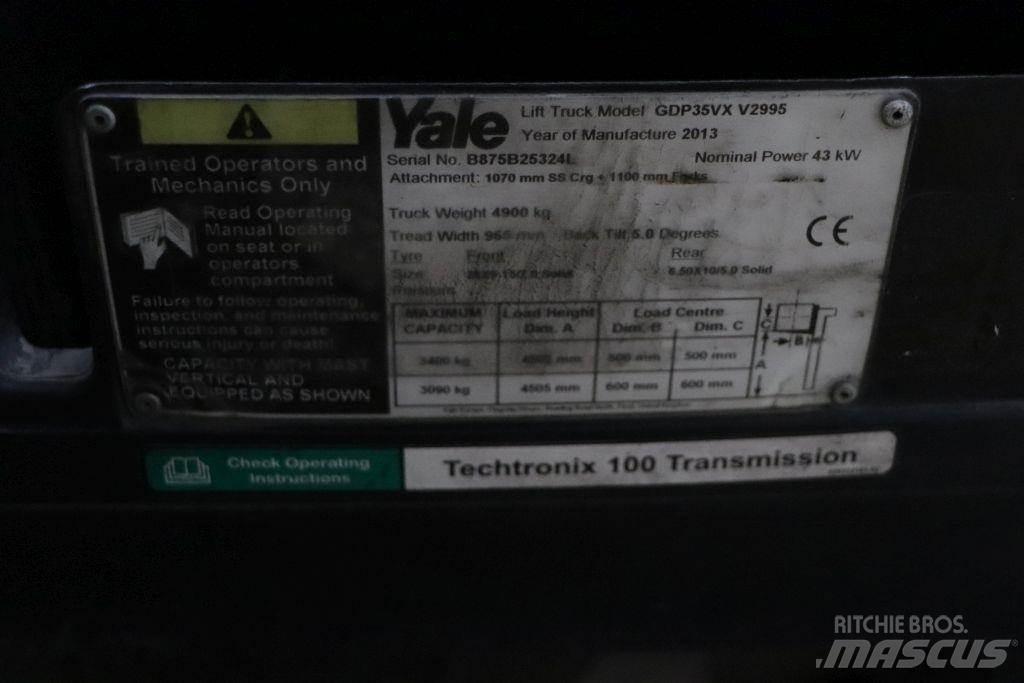 Yale GDP35VX Diesel Trucker