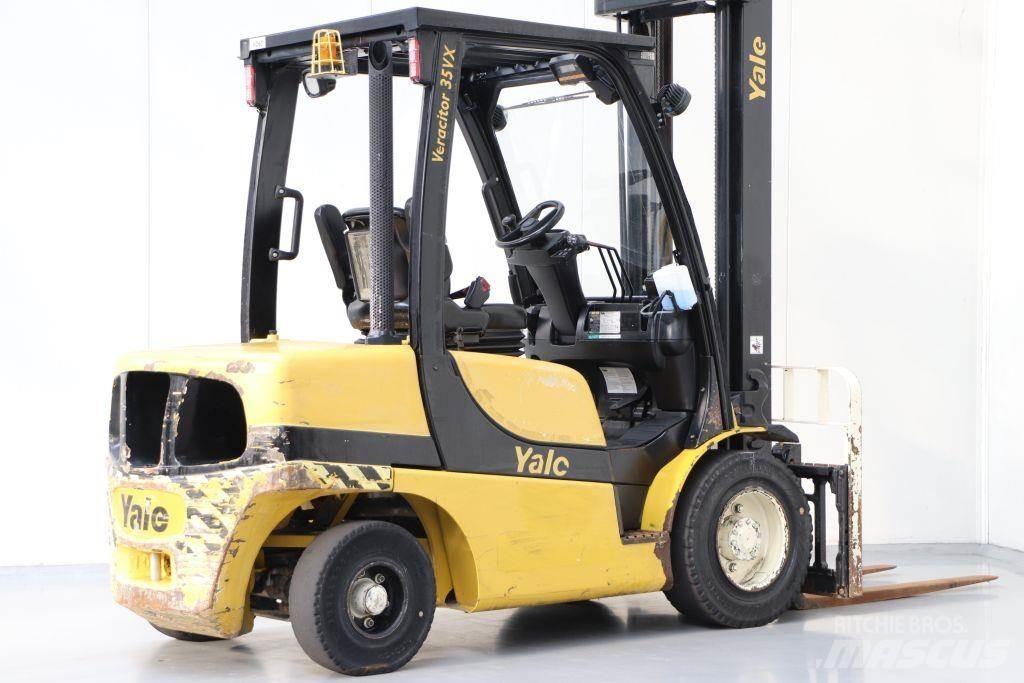 Yale GDP35VX Diesel Trucker