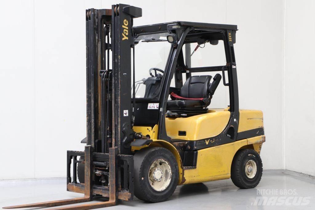 Yale GDP35VX Diesel Trucker