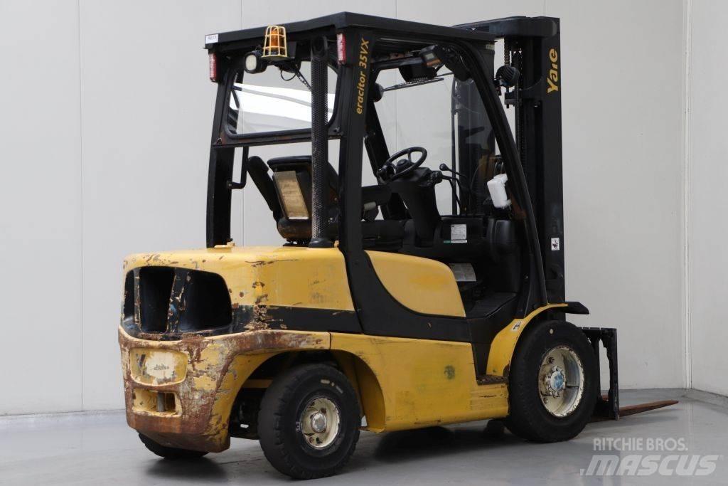 Yale GDP35VX Diesel Trucker