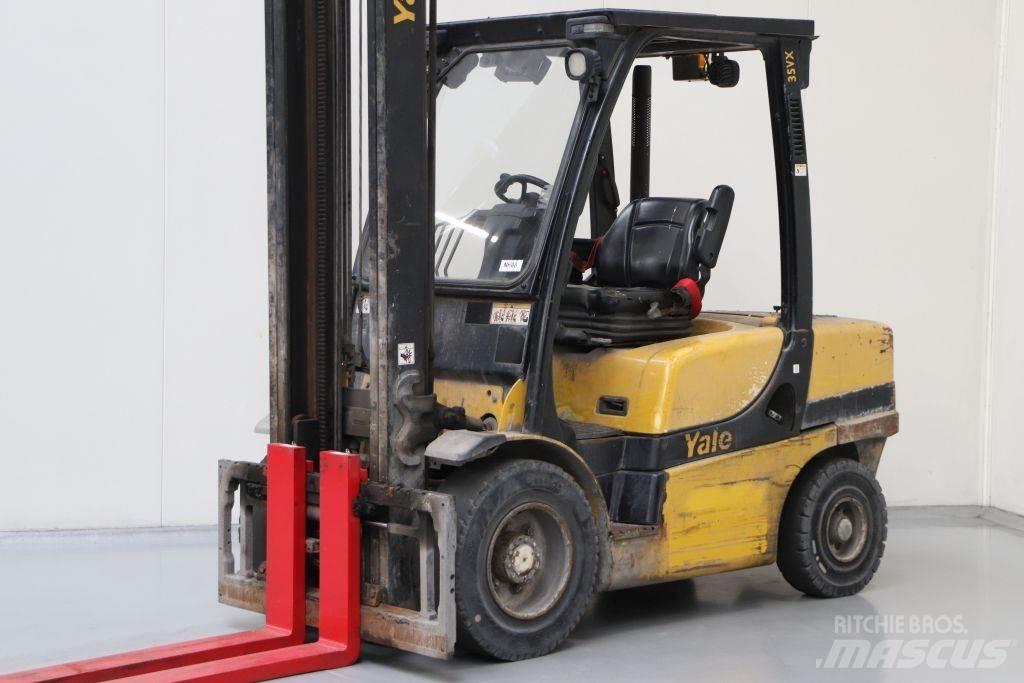 Yale GDP35VX Diesel Trucker
