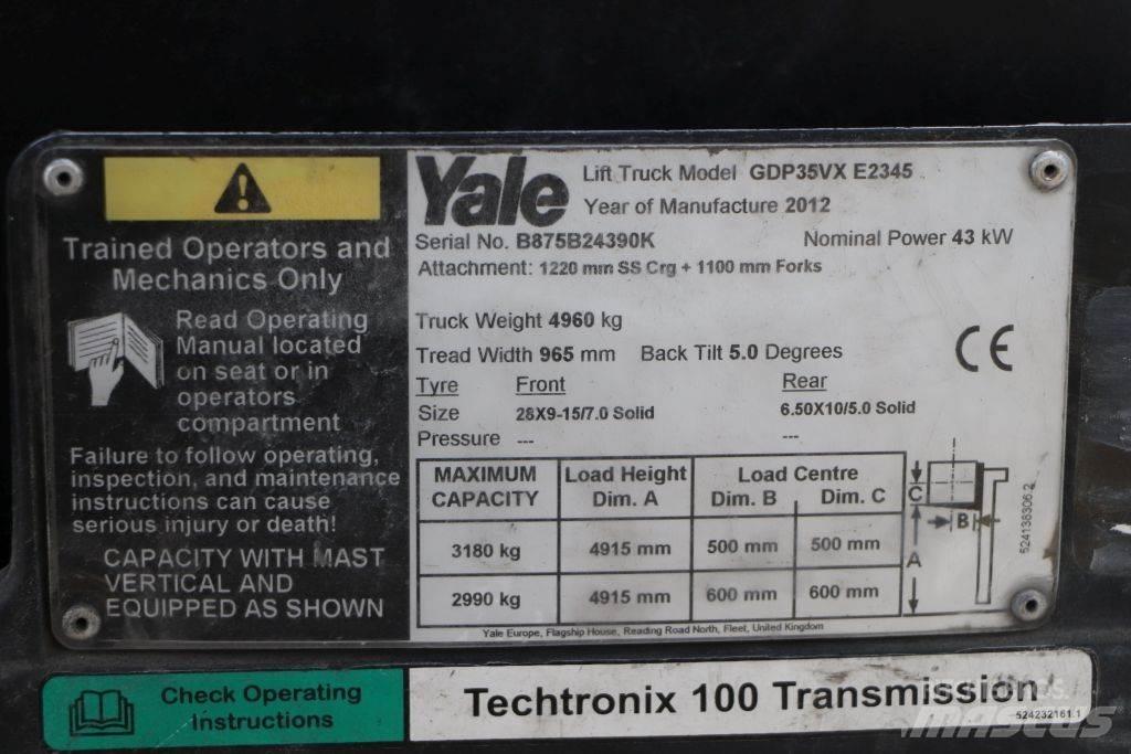 Yale GDP35VX Diesel Trucker