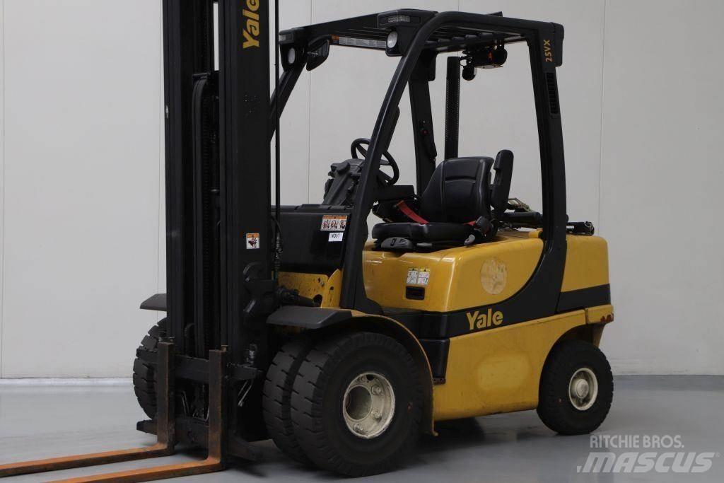 Yale GLP25VX Propan trucker