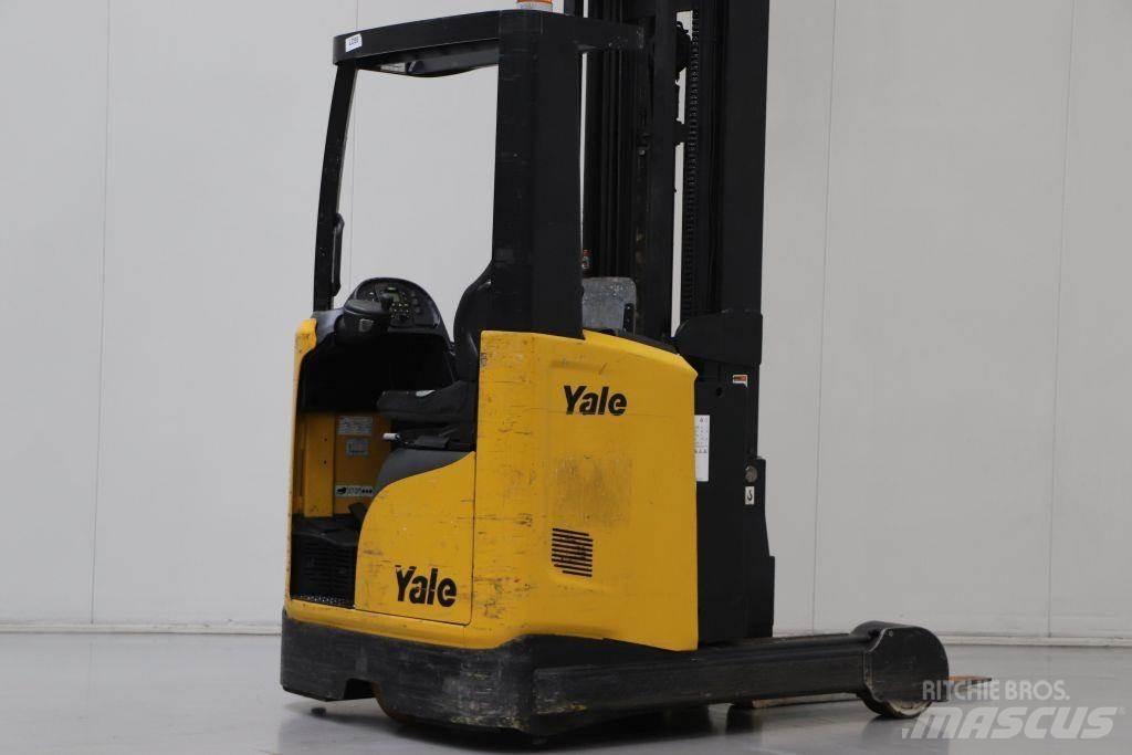 Yale MR20HD Skyvemasttruck
