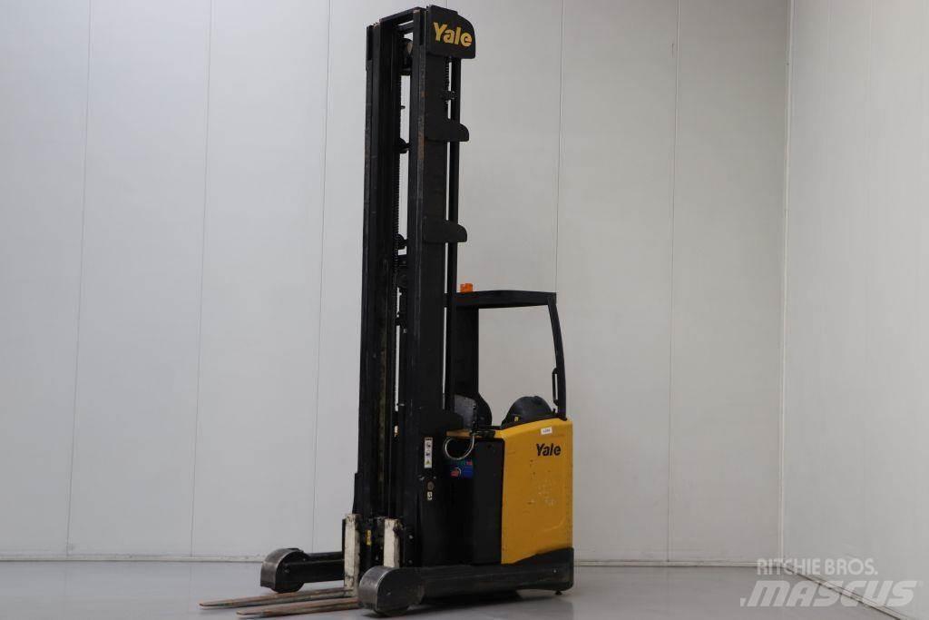 Yale MR20HD Skyvemasttruck