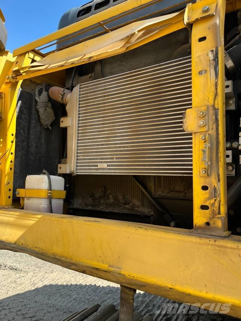 Komatsu PC 390 LC-10 Beltegraver