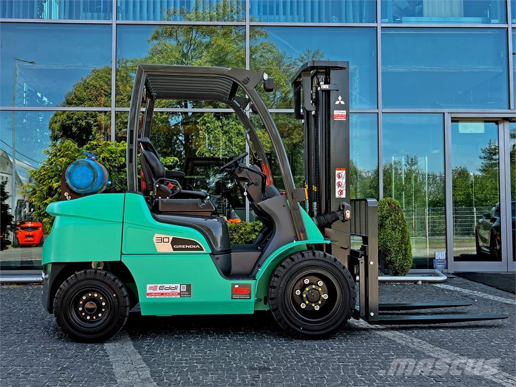 Mitsubishi FG30N Propan trucker