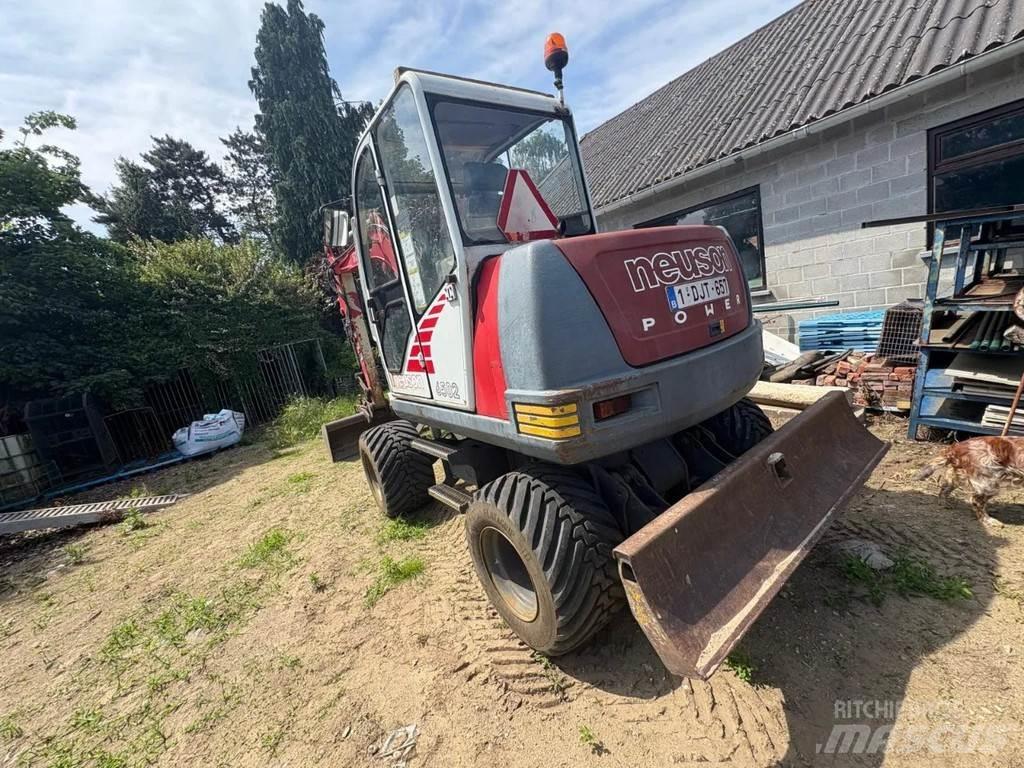 Neuson 6502WD Hjulgravere