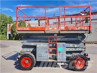 SkyJack SJ8841RT Sakselifter