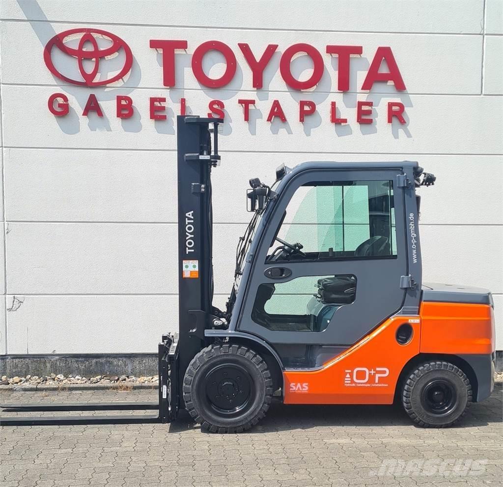Toyota 52-8FDJF35 Diesel Trucker