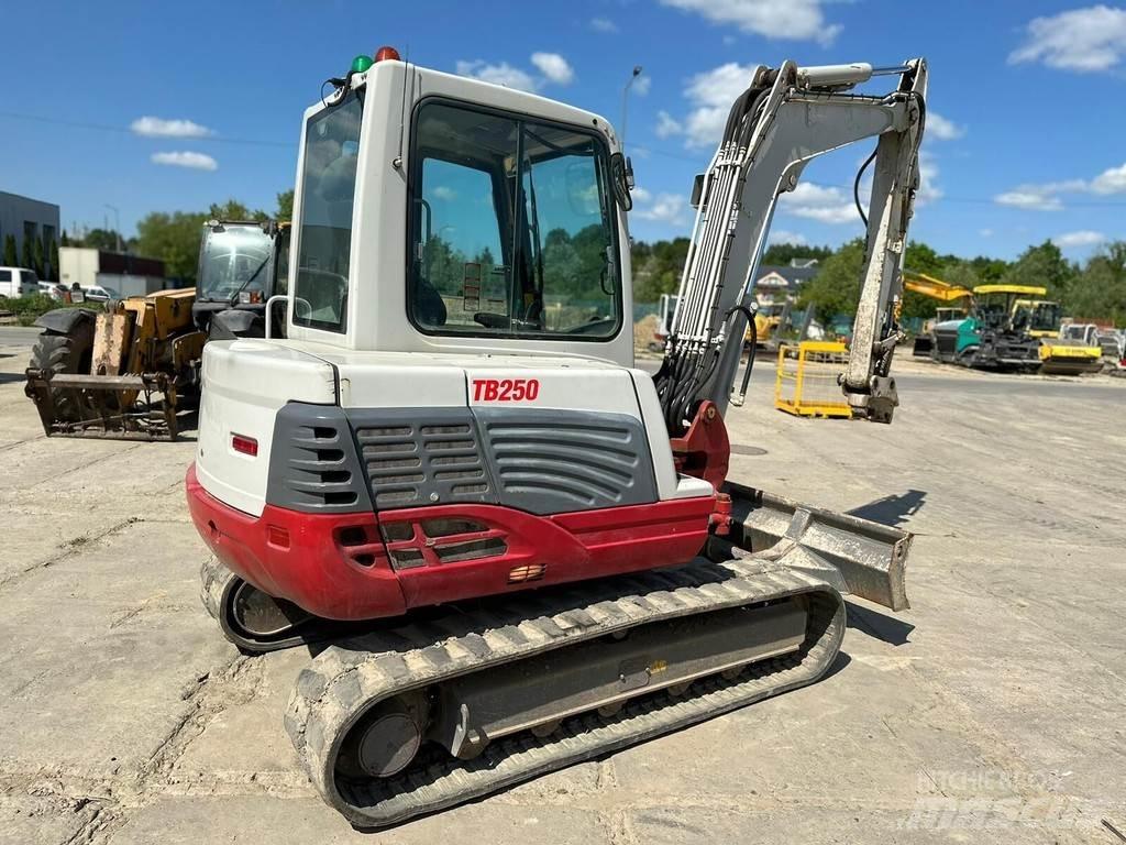 Takeuchi TB250 Minigravere <7t