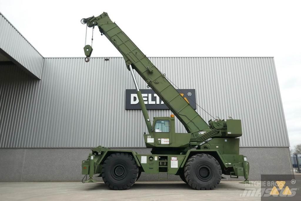Grove RT875 Røff terreng kraner