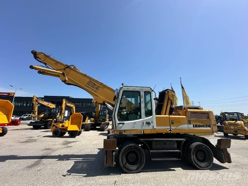 Liebherr A 924 Gravemaskiner for avfallshåndtering