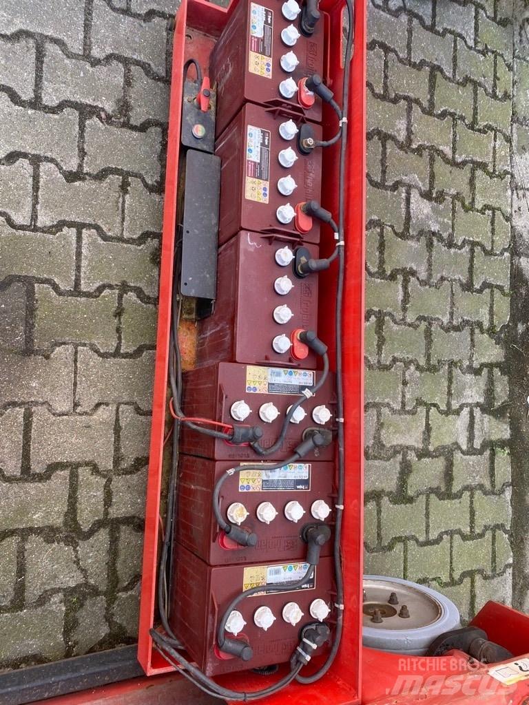 SkyJack SJ4620 Sakselifter