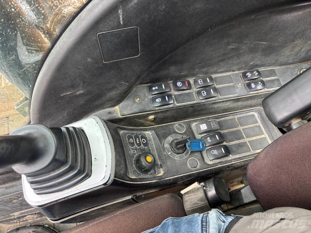 JCB 145LC Beltegraver