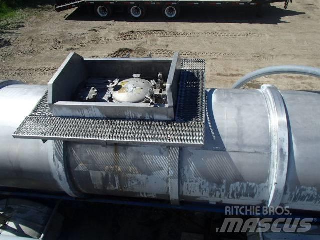 Bedard 4350 Tanktrailere