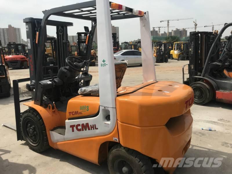 TCM FD30 Diesel Trucker