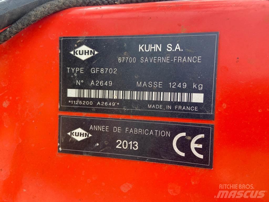 Kuhn GF8702 Raker og høyvendere