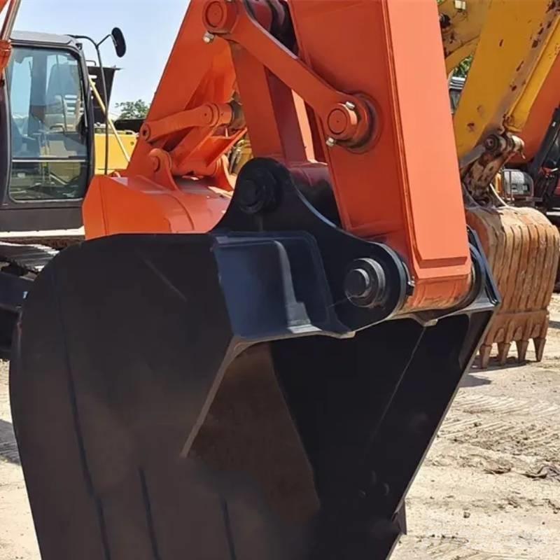 Hitachi ZX 210 Beltegraver