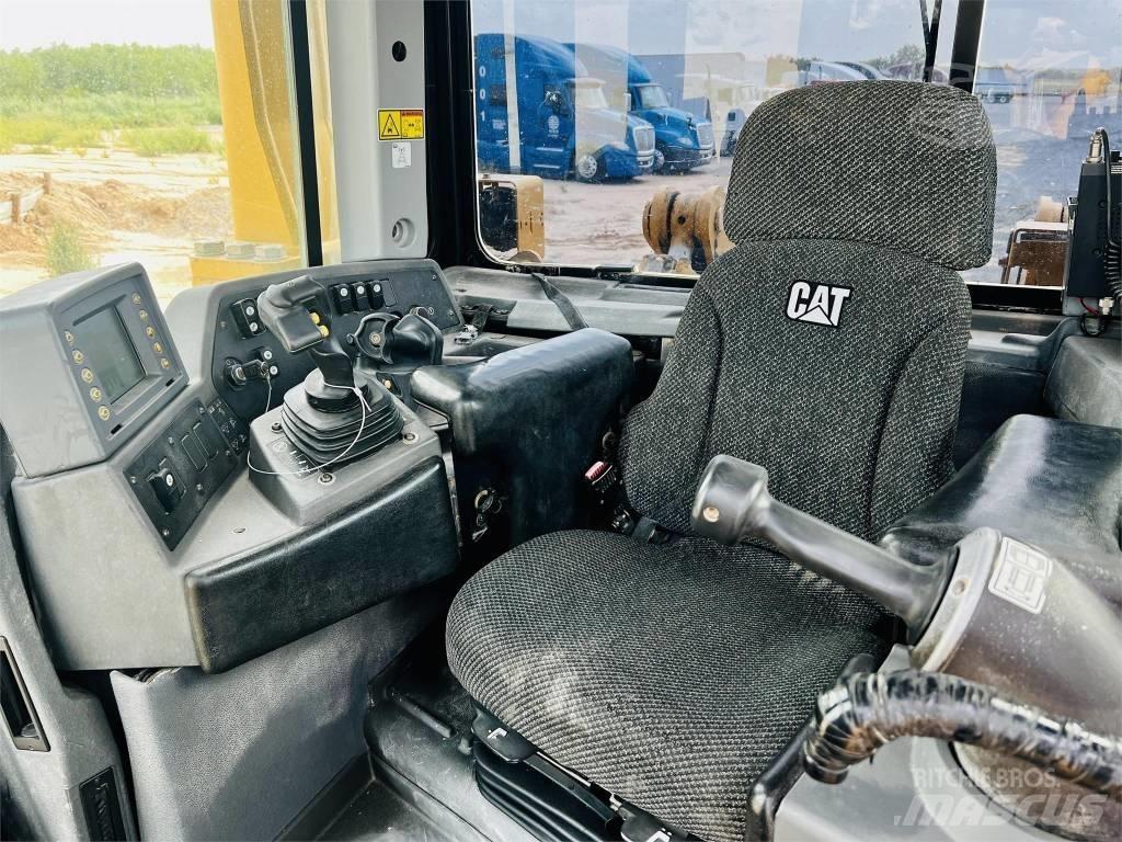 CAT D 8 T Dozere Beltegående