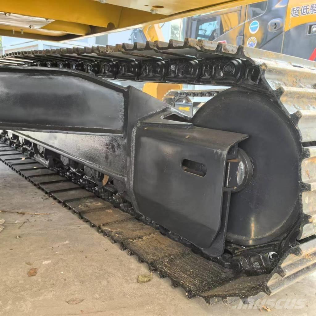 Komatsu PC 130-7 Beltegraver