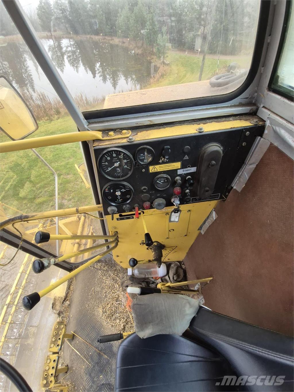 New Holland 8030 Skurtreskere