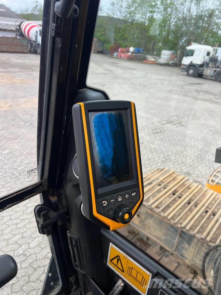 JCB JS 330 LC Beltegraver