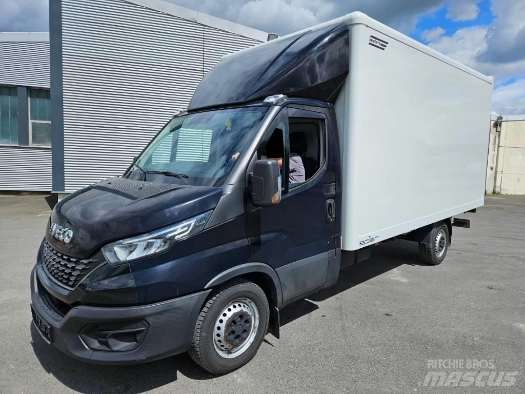 Iveco 35 S 18 Lette lastebiler