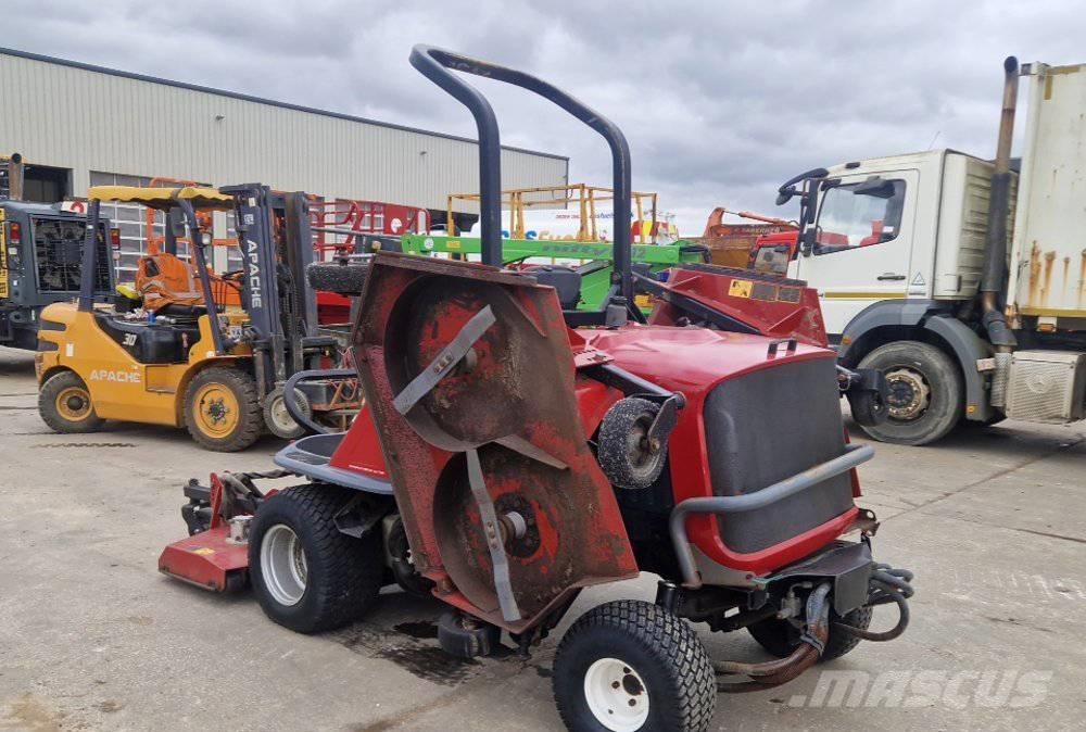 Toro R3240T Spakstyrte gressklippere