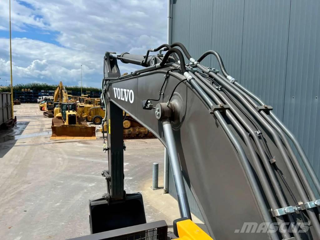 Volvo EC210 Beltegraver