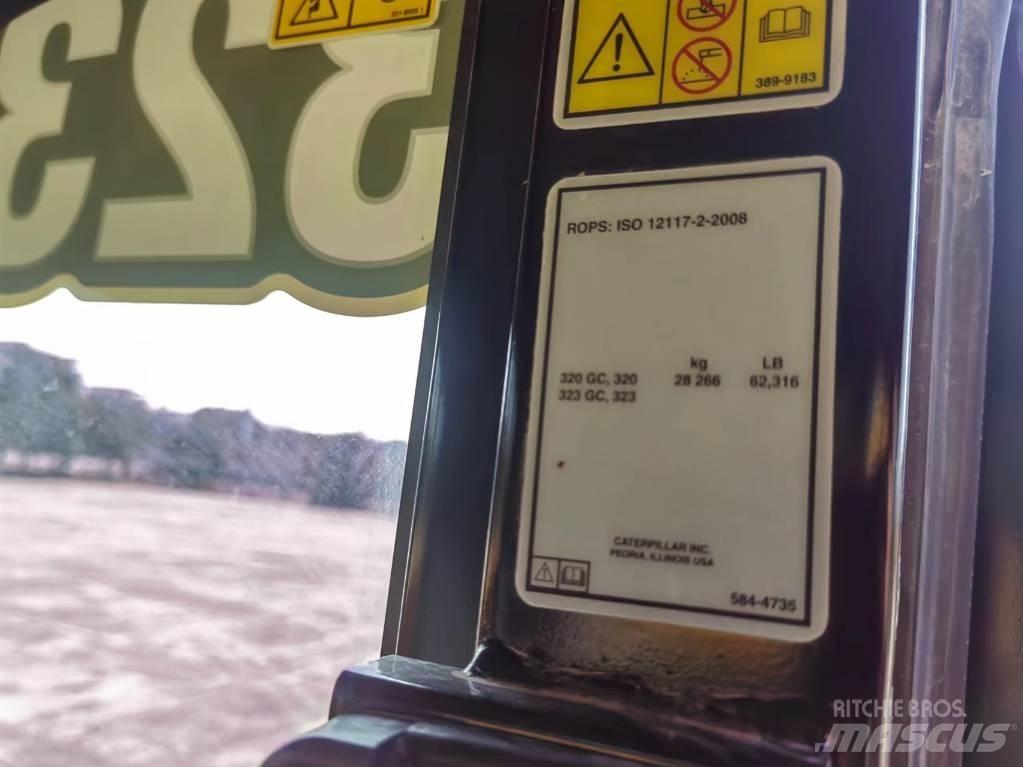 CAT 2022 CAT 323 Hjulgravere