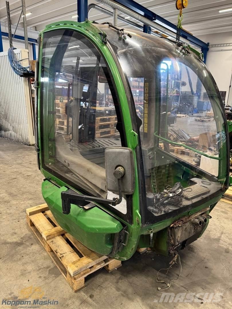 John Deere 1210E Førerhus og Interiør