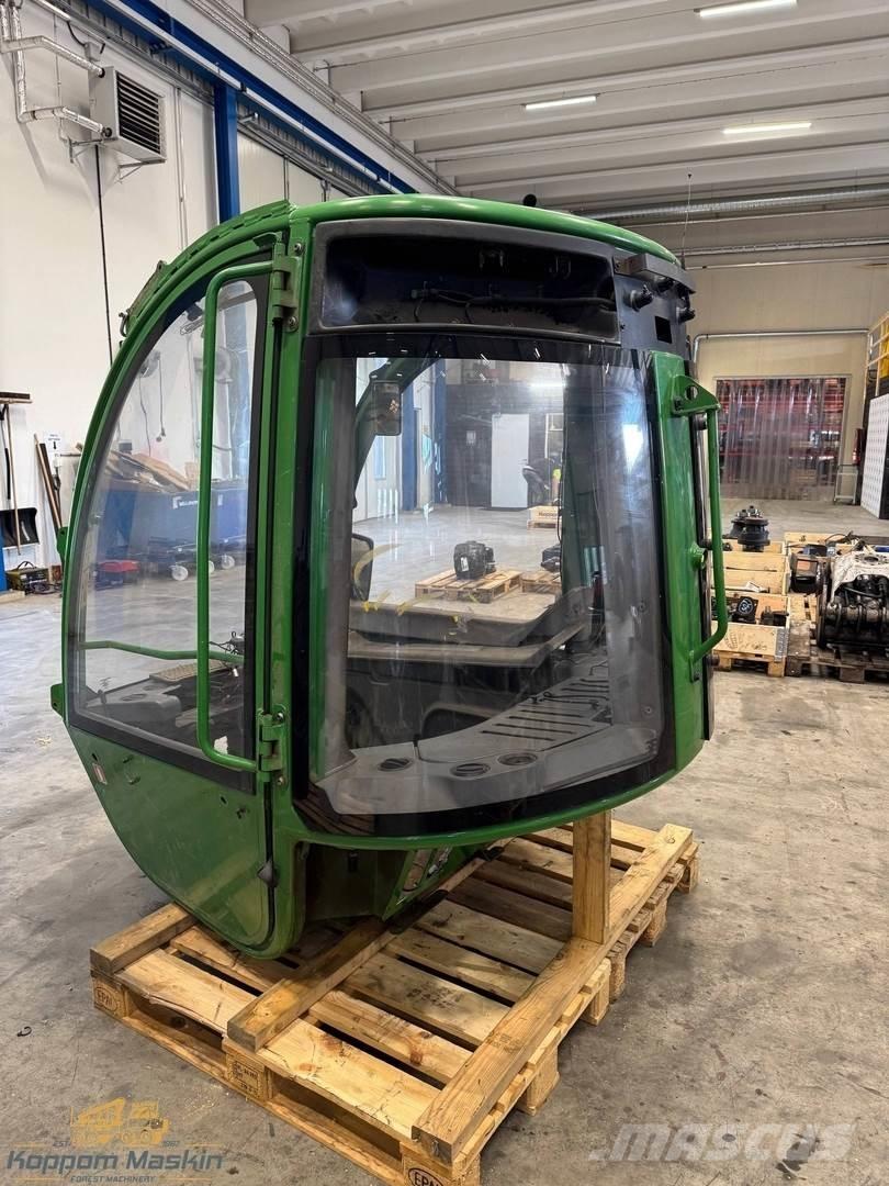 John Deere 1210E Førerhus og Interiør
