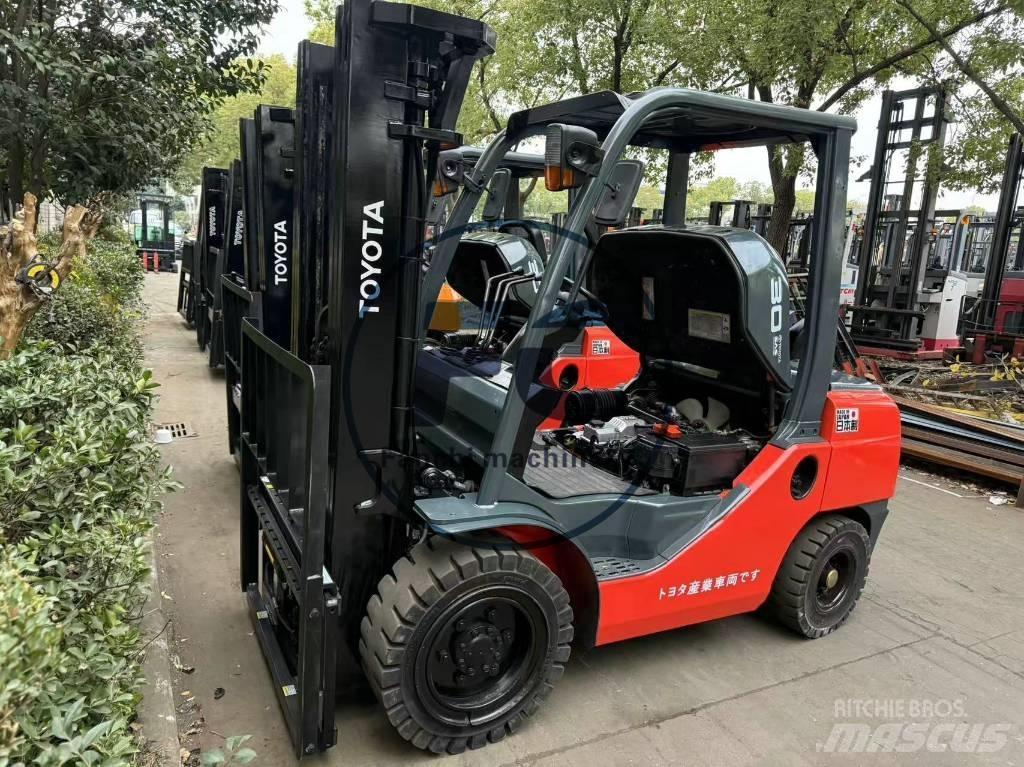 Toyota FDZN 30 Diesel Trucker