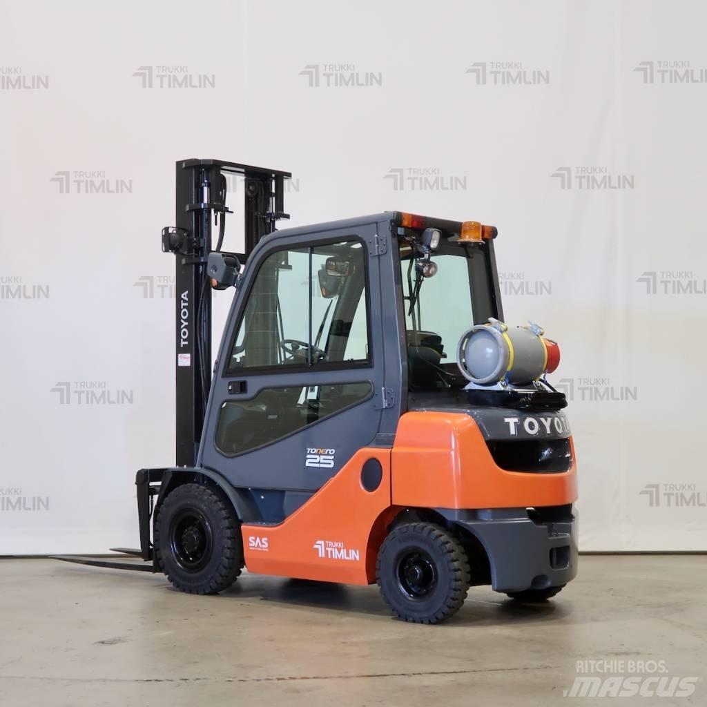 Toyota 02-8FGF25 Propan trucker