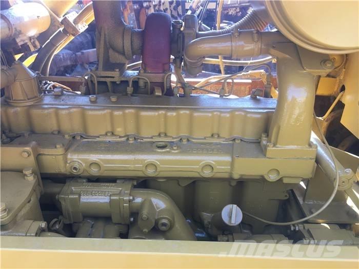 CAT D 6 D Dozere Beltegående
