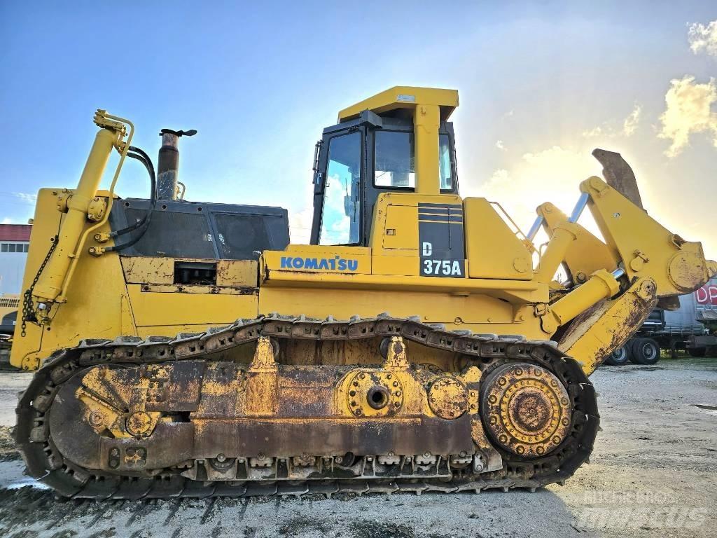 Komatsu D 375 A-1 Dozere Beltegående