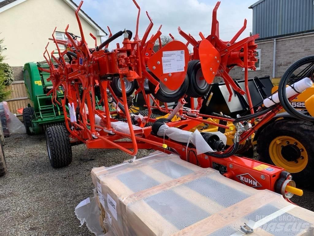 Kuhn GF13003T TEDDER Raker og høyvendere