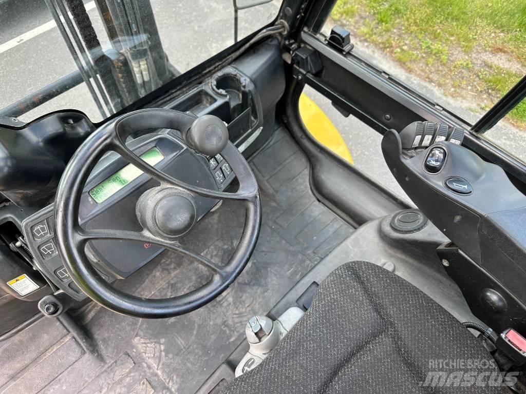Yale GDP 70 VX Diesel Trucker