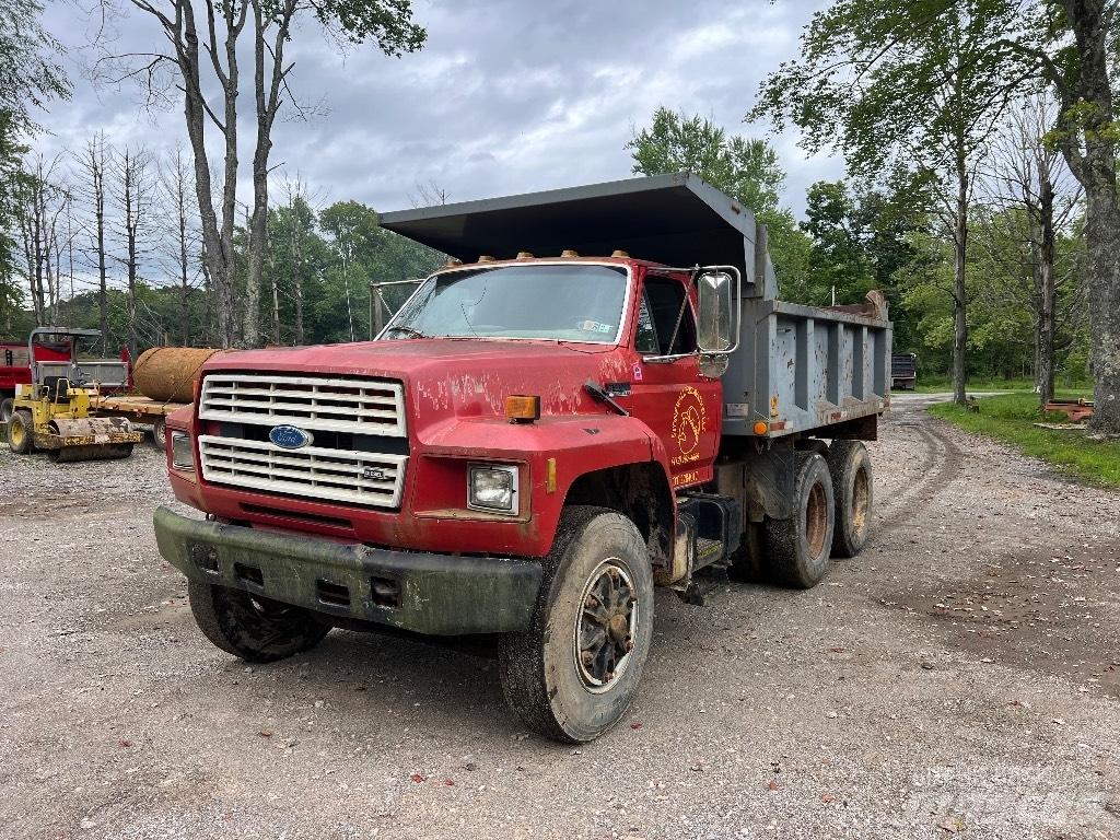 Ford F900 Tippbil