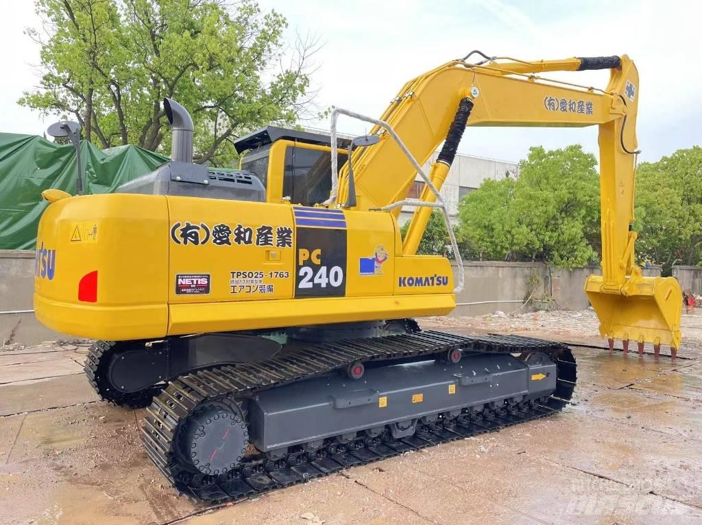 Komatsu PC 240LC-8 Beltegraver