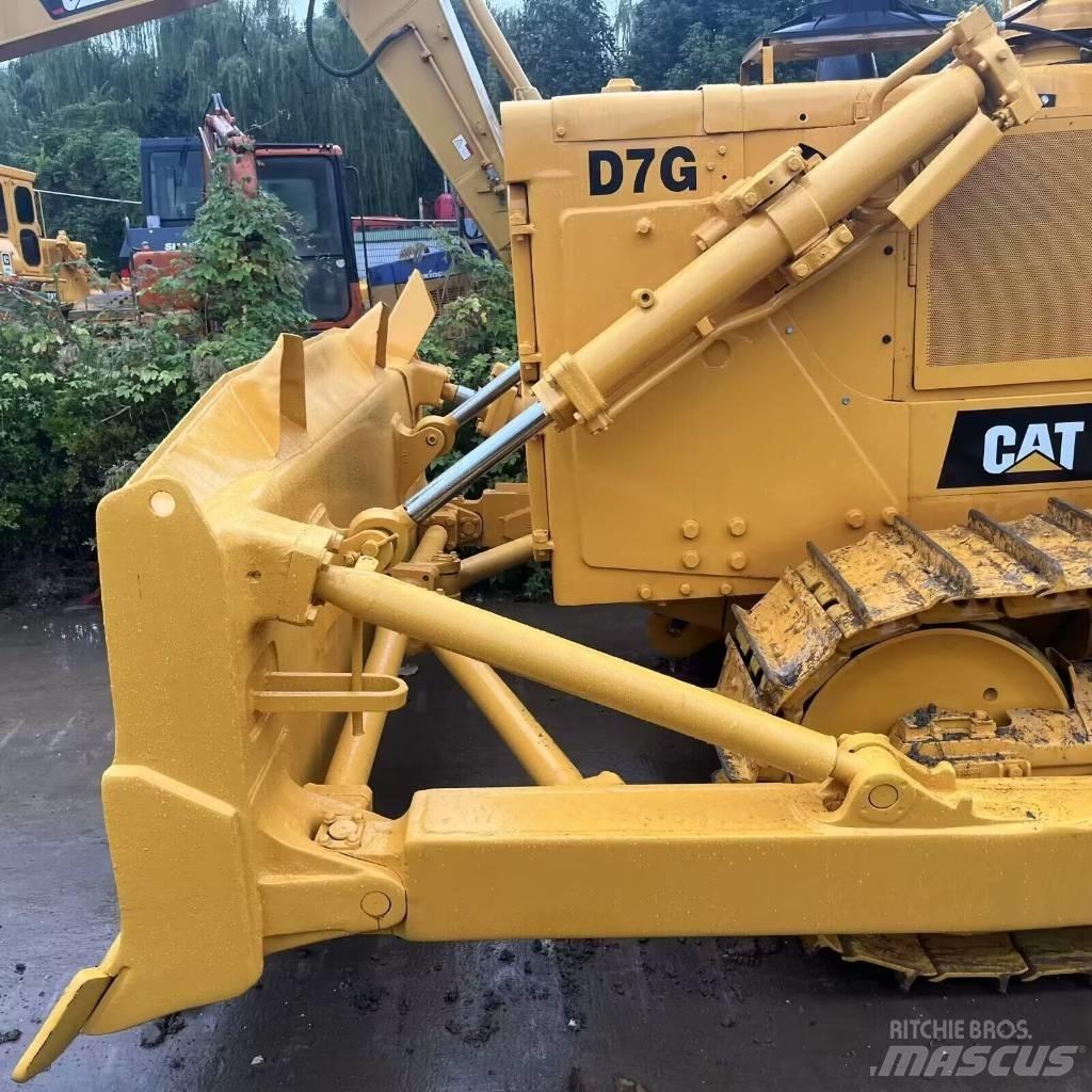 CAT D 7 G Dozere Beltegående