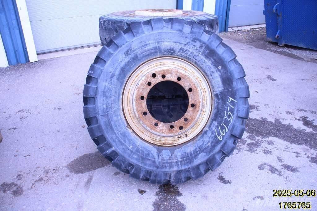 Michelin XMINED2 Dekk, hjul og felger