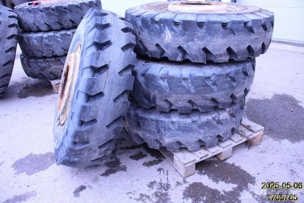 Michelin XMINED2 Dekk, hjul og felger