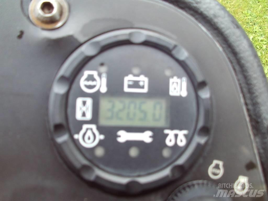 John Deere 8800 Sitteklippere