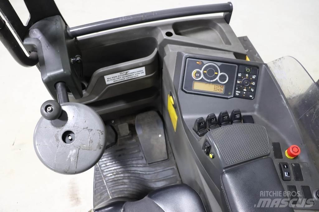 Atlet UMS160D Skyvemasttruck